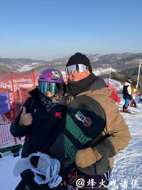 单板滑雪障碍追逐 中国两名女将获冬奥参赛资格 单板滑雪障碍追逐 中国两名女将获冬奥参赛资格